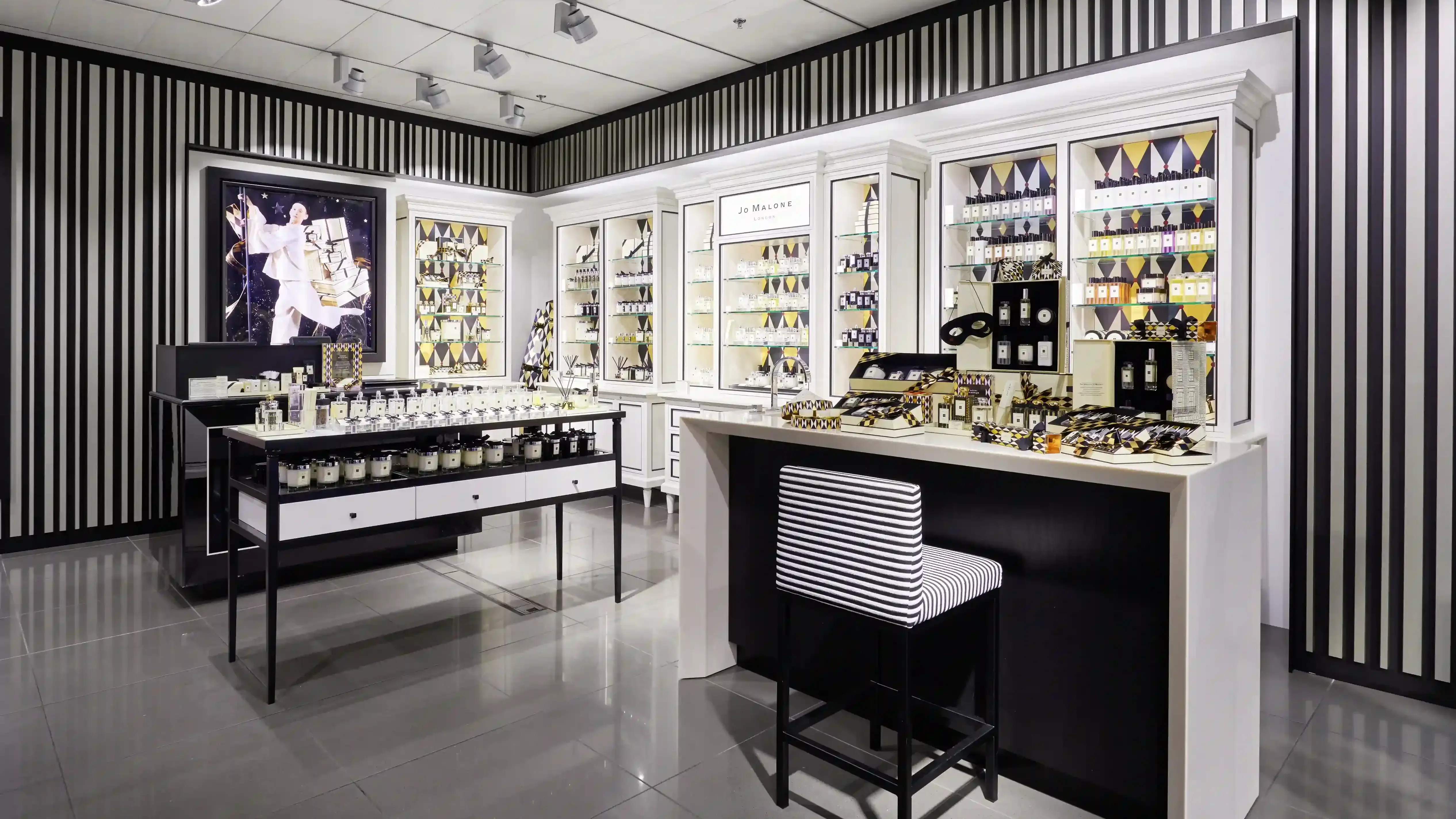 bespoke retail fixtures for jo malone