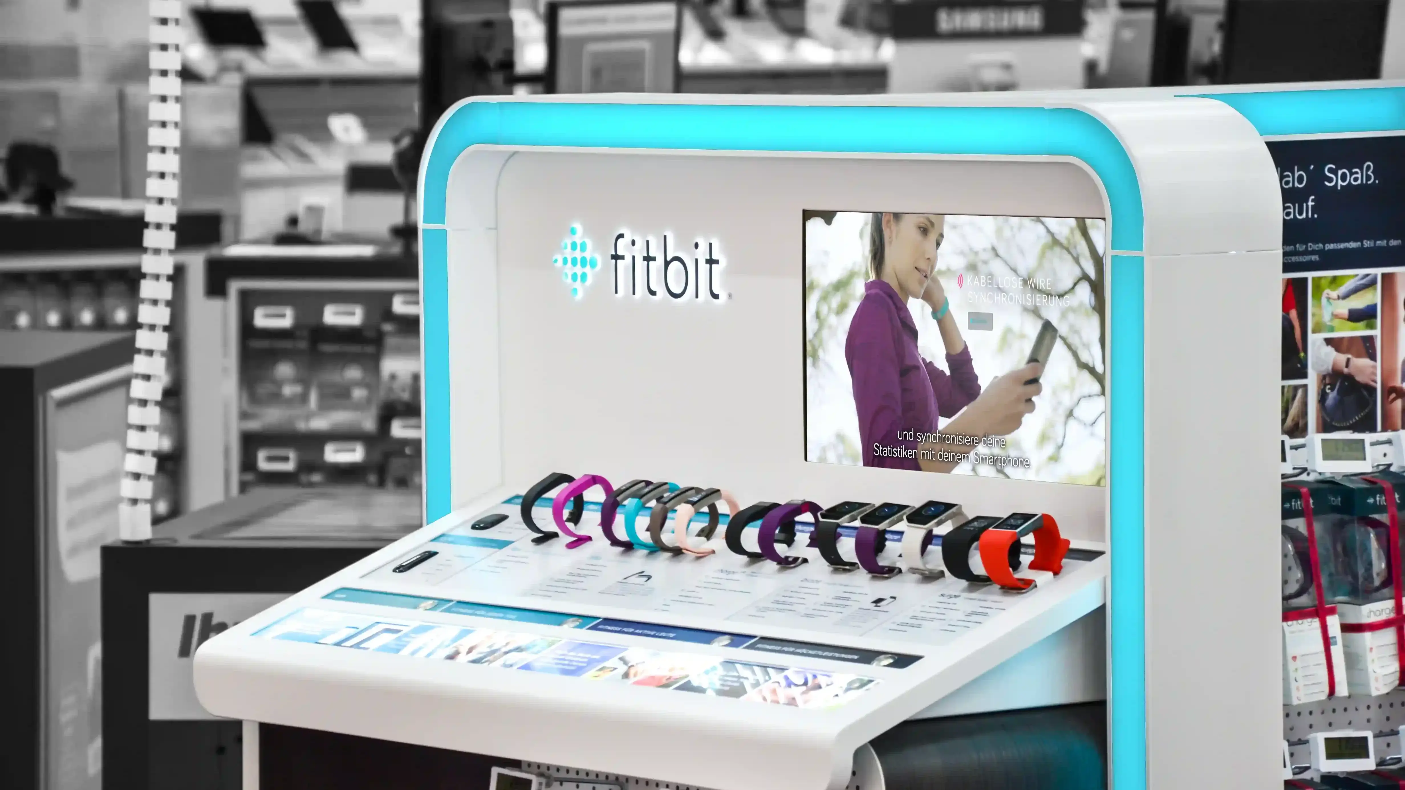display manufacturer - example fitbit