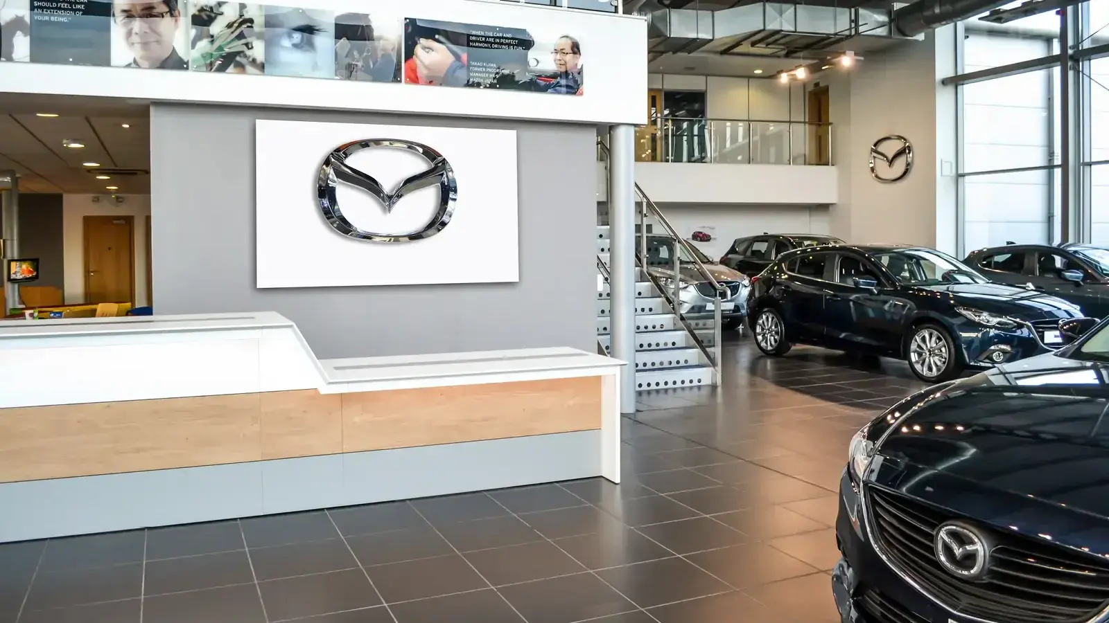 ladenbau autohaus - beispiel mazda