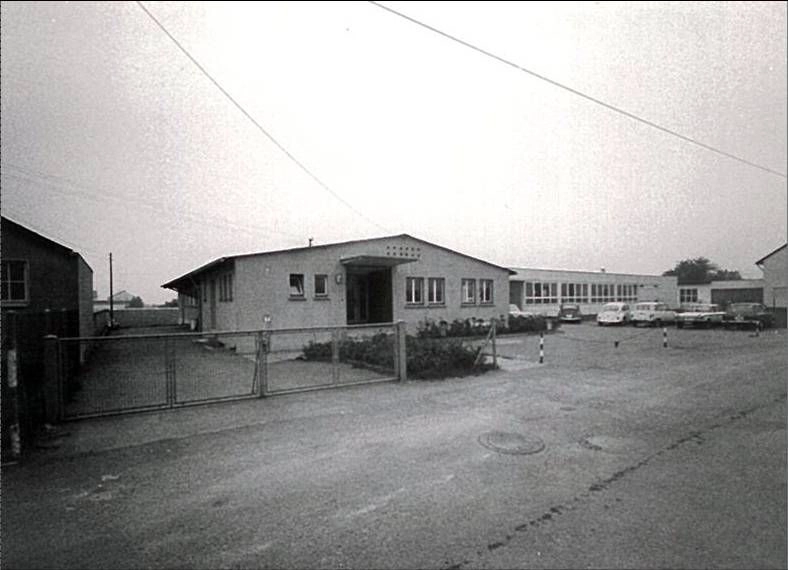 Quantensprung 1955 - Unternehmensgebäude in Ruit